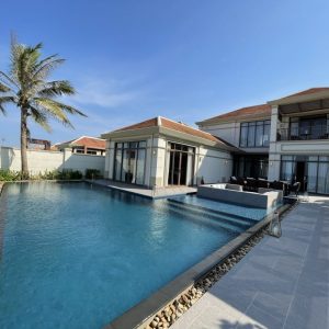 fUSION RESORT VILLAS DA NANG beachfront villa (FILEminimizer)